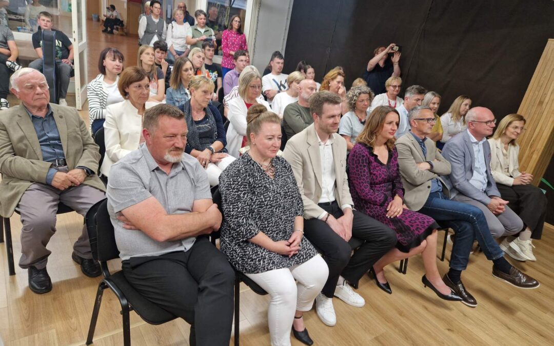 Veliki jubilej čabarskog školstva: Proslavljena 220. obljetnica pučkih škola čabarskog kraja i 65. godišnjica srednje škole u Čabru